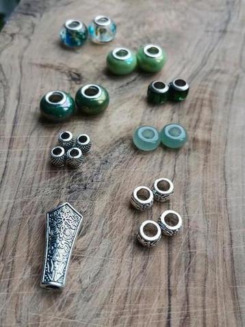dreadlock kralen set "Green (wo-)man" beschikbaar voor biedingen