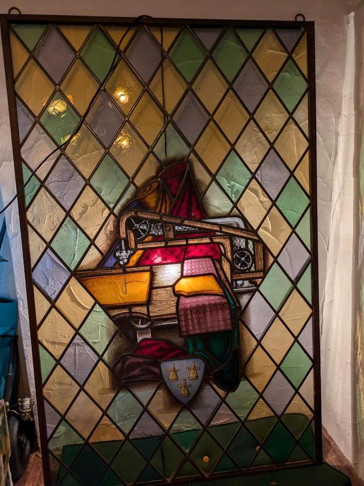 Tk 2 prachtige hele grote unieke antieke glas in lood ramen., Doe-het-zelf en Verbouw, Glas en Ramen, Glas in lood, Ophalen