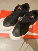 Nike sneakers mt 38 - Zwart/Wit - Zo goed als nieuw, Kleding | Dames, Schoenen, Ophalen of Verzenden, Zo goed als nieuw