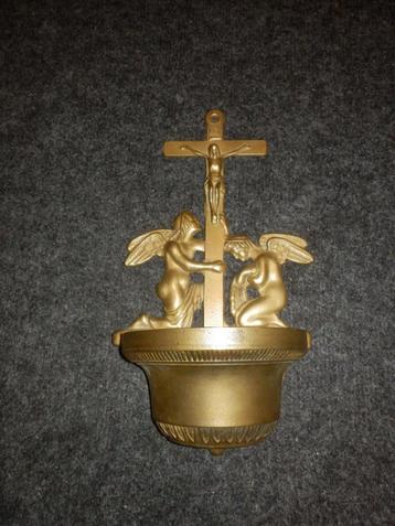 Groot antiek koperen wijwatervat 31 cm hoog en 16 cm breed. beschikbaar voor biedingen