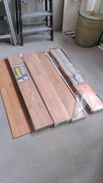 Gratis af te halen in Zwolle: laminaat, Ophalen, 50 tot 150 cm, Zo goed als nieuw, 10 tot 30 cm