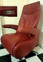 De Toekomst Sta-op stoel Relaxfauteuil op accu leer merk >>, Ophalen, Zo goed als nieuw, Leer, 50 tot 75 cm