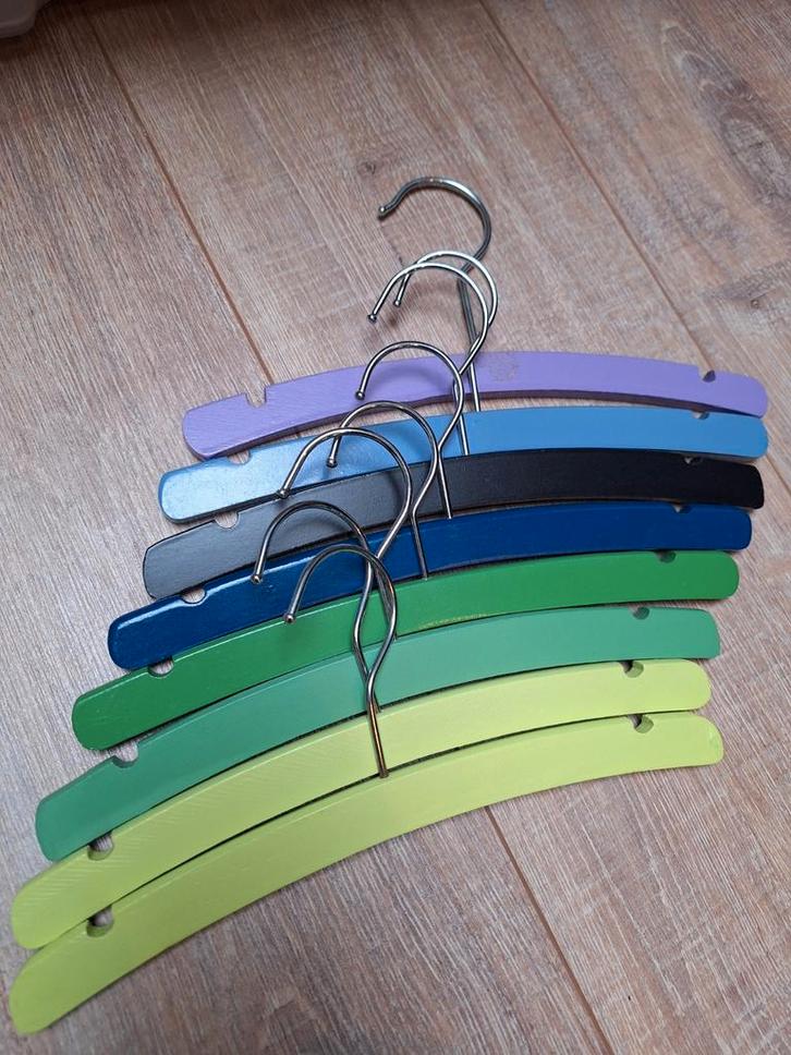 Houten kledinghangers voor kinderkleding, Kinderen en Baby's, Kinderkleding | Overige, Zo goed als nieuw, Jongen of Meisje, Ophalen of Verzenden