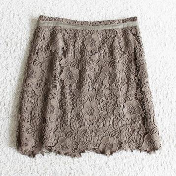 Prachtige Comma Rok - 93 (Maat 44) € 40,- beschikbaar voor biedingen