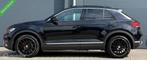 Volkswagen T-Roc 1.5 TSI Sport DSG Pano.dak/Trekhaak/18`/LED, Auto's, Volkswagen, 4 cilinders, Zwart, Bedrijf, 1500 kg