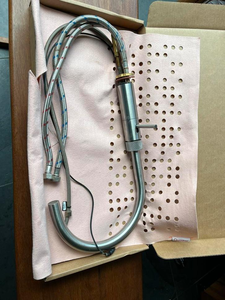 Quooker kraan met rode boilerkap, Doe-het-zelf en Verbouw, Sanitair, Gebruikt, Kraan, Ophalen