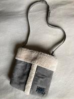 Schoudertas UGG Australia, Overige merken, Gebruikt, Ophalen of Verzenden, Grijs