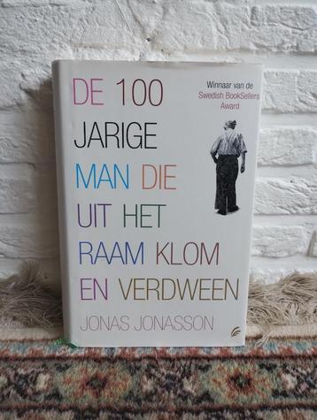De 100-jarige man die uit het raam klom en verdween beschikbaar voor biedingen