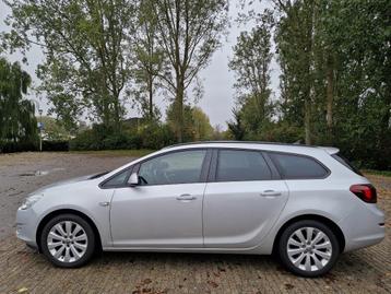Opel Astra 1.4 Turbo 88KW ST 2011 Grijs BTW auto beschikbaar voor biedingen