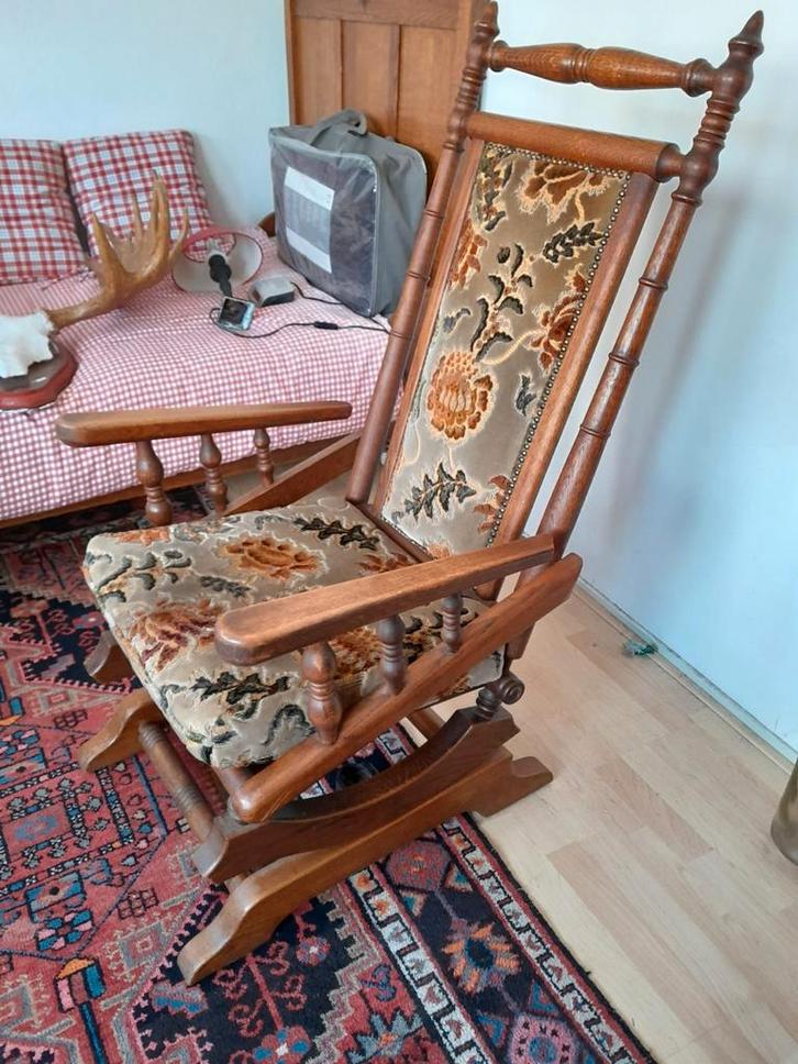 Heerlijke schommelstoel, Antiek en Kunst, Antiek | Meubels | Stoelen en Banken, Ophalen