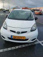 Toyota Aygo 1.0 12V Vvt-i 5DRS 2011 Wit.  21862 00 km, Auto's, Toyota, Voorwielaandrijving, 4 stoelen, Origineel Nederlands, Bedrijf
