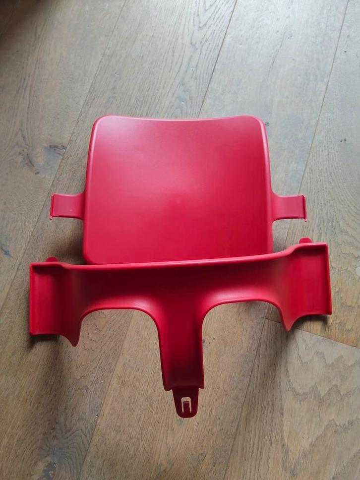 Stokke Tripp Trapp rood baby seat, Kinderen en Baby's, Kinderstoelen, Zo goed als nieuw, Meegroeistoel, Stoelverkleiner, Ophalen of Verzenden