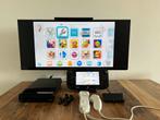 Nintendo Wii U met heel veel spellen en Wii Mote + Nunchuk, Spelcomputers en Games, Ophalen of Verzenden, Zo goed als nieuw, Met 1 controller