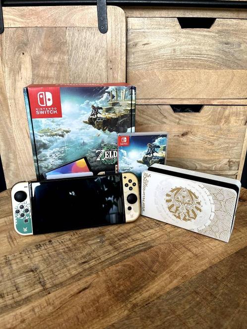 Nintendo Switch Oled Zelda Limited Edition + Extra's, Spelcomputers en Games, Spelcomputers | Nintendo Switch, Zo goed als nieuw