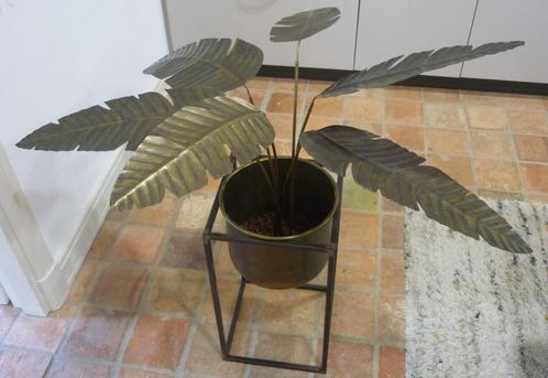 PTMD gouden metalen plant met standaard en pot, Huis en Inrichting, Woonaccessoires | Vazen, Zo goed als nieuw, Overige kleuren