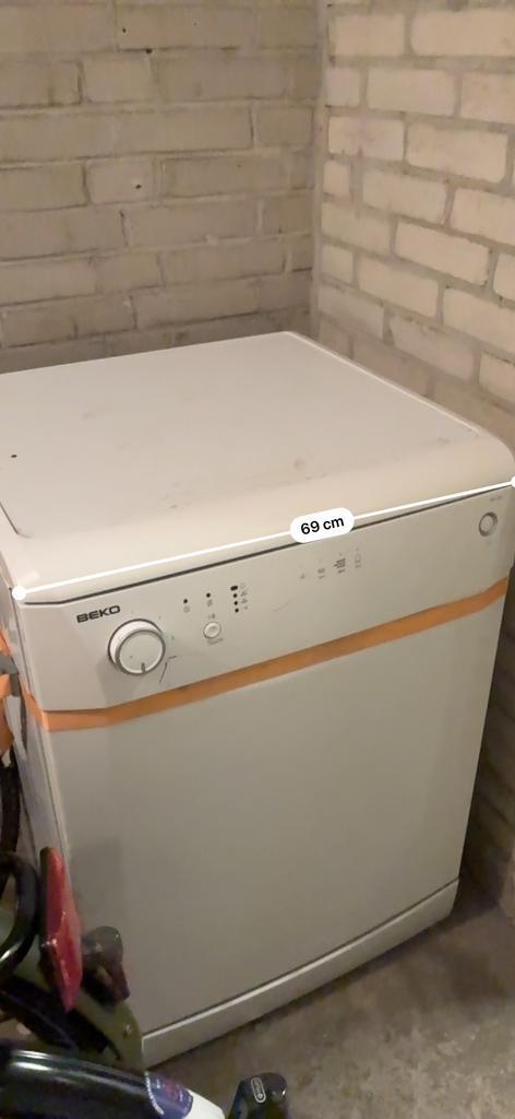 BEKO DFN1423 vaatwasser, Witgoed en Apparatuur, Vaatwasmachines, Zo goed als nieuw, Vrijstaand, 85 tot 90 cm, 45 tot 60 cm, Energieklasse A of zuiniger