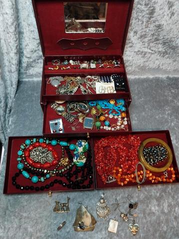 Lot  vintage ouden en antieken sieraden 😁 beschikbaar voor biedingen
