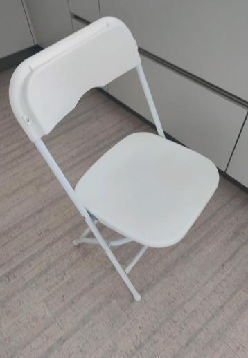 Witte stevige inklapbare stoel klapstoel voor binnen  beschikbaar voor biedingen