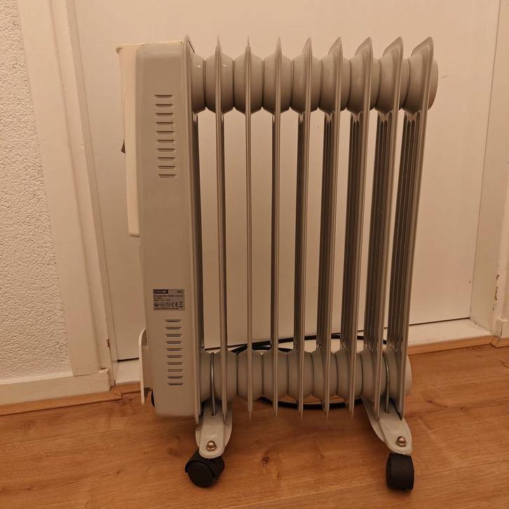 Handson 2000W Oliegevulde Radiator, Huis en Inrichting, Kachels, Gebruikt, Vrijstaand, Oliekachel, Elektrisch, Ophalen