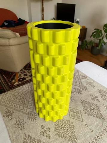 Foam roller neon green / Fasciaroller neon groen beschikbaar voor biedingen
