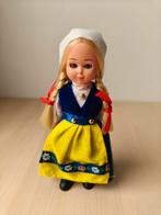 Klederdracht poppetje, Verzamelen, Poppen, Ophalen of Verzenden, Zo goed als nieuw, Pop
