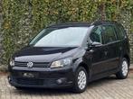 Volkswagen Touran 1.6 TDI Cross 7p. Clima / Cruise-control, Euro 5, Gebruikt, 7 stoelen, Zwart