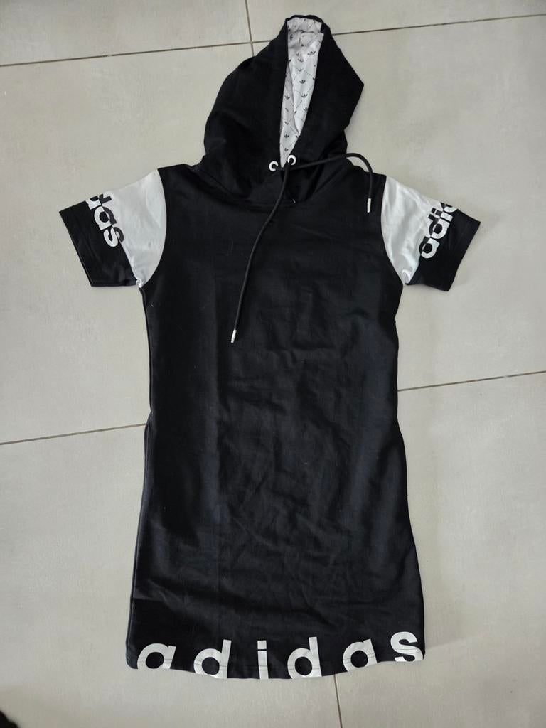 Adidas jurk maat S - Nieuwstaat!, Kleding | Dames, Jurken, Adidas, Zwart, Ophalen of Verzenden, Zo goed als nieuw