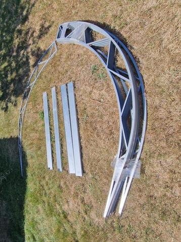 metalen profielen Tunnelkas 3M x 2.1M beschikbaar voor biedingen