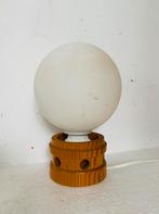 Mushroom tafellamp van hout met glazen bol , jaren 70, Huis en Inrichting, Lampen | Tafellampen, Minder dan 50 cm, Jaren 70, Gebruikt