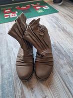 Licht bruine laarsjes maat 37 merks fabs, Ophalen of Verzenden, Zo goed als nieuw, Bruin