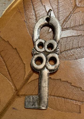 Vintage grote kettinghanger hanger amulet zilverkleurig boho beschikbaar voor biedingen