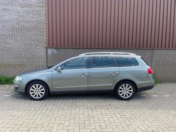Volkswagen Passat Variant 2.0 TDI Comfortline Automaat Dak beschikbaar voor biedingen