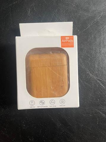 NEW wooden Airpods Case beschikbaar voor biedingen
