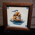 Delfts blauw tegeltje met schip in houten lijst, Antiek en Kunst, Antiek | Wandborden en Tegels, Ophalen of Verzenden