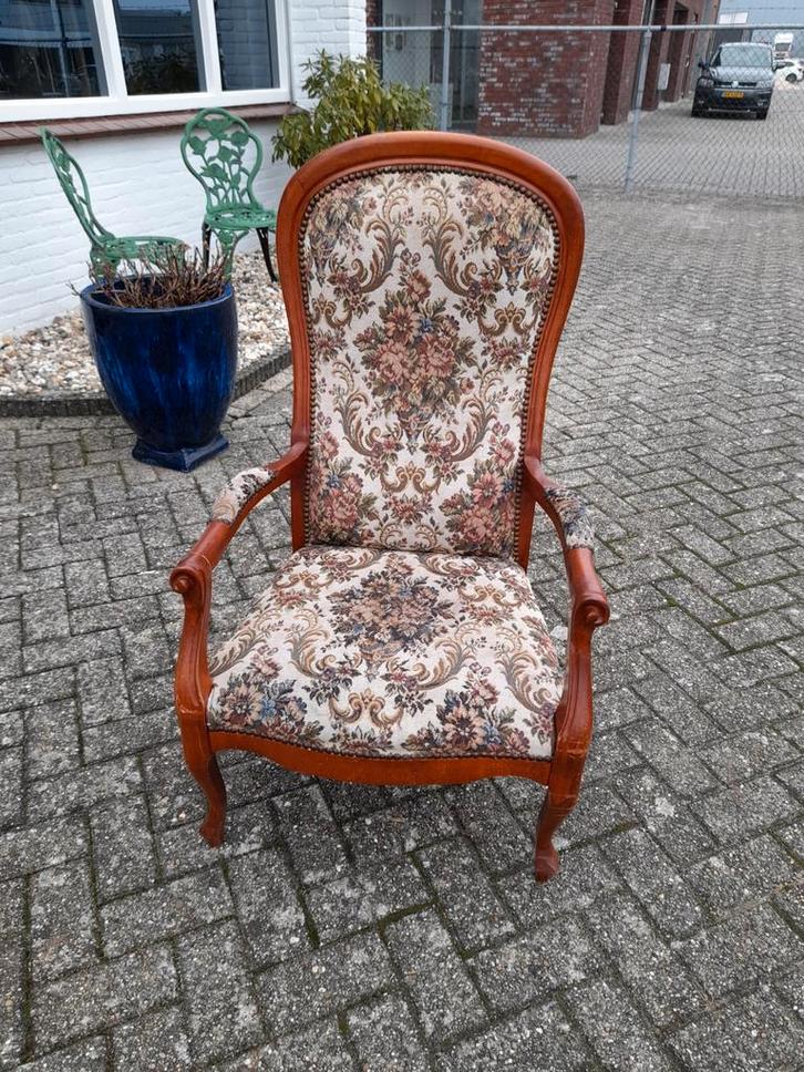 Antieke Queen ann fauteuil met globlin, Huis en Inrichting, Fauteuils, Zo goed als nieuw, 75 tot 100 cm, Ophalen of Verzenden
