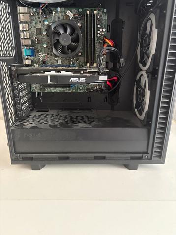 Game pc I7 amd RX580 beschikbaar voor biedingen