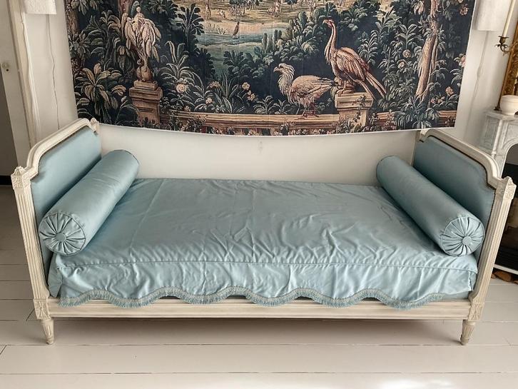 Frans Daybed van antiquair in Frankrijk, Huis en Inrichting, Banken | Sofa's en Chaises Longues, Gebruikt, Minder dan 150 cm, 75 tot 100 cm