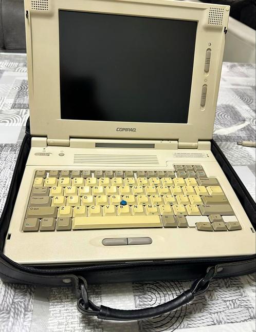 Vintage Compaq Laptop met Windows 98, Computers en Software, Vintage Computers, Ophalen of Verzenden