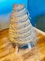 Nieuwe handgeweven hanglamp van natuurlijke materialen, Ophalen of Verzenden, Nieuw, Overige materialen, Minder dan 50 cm