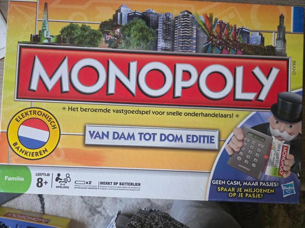 Monopoly Van Dam Tot Dom Editie - Elektronisch Bankieren, Hobby en Vrije tijd, Gezelschapsspellen | Bordspellen, Vijf spelers of meer