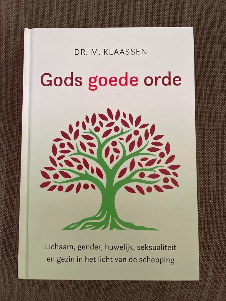 Dr. M. Klaassen - Gods goede orde, Ophalen of Verzenden, Zo goed als nieuw, Dr. M. Klaassen, Christendom | Protestants