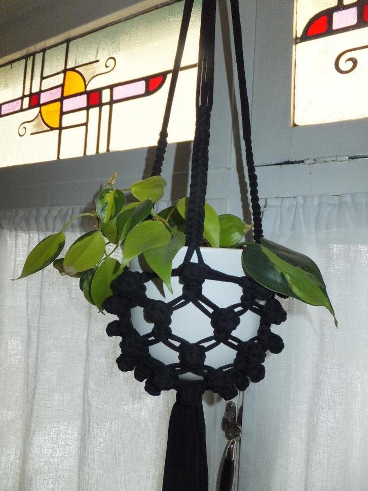 hangpot plantenhanger macramé geknoopt corona & 80s vintage, Huis en Inrichting, Woonaccessoires | Overige, Ophalen