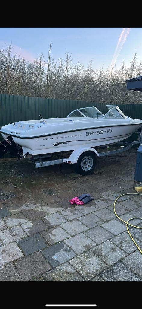 Bayliner 175, Ophalen, Binnenboordmotor, 120 tot 200 pk, Zo goed als nieuw