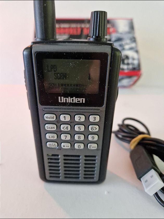 UBC3500XLT   met toebehoren, Telecommunicatie, Scanners, Zo goed als nieuw, 500 kanalen of meer, Ophalen of Verzenden