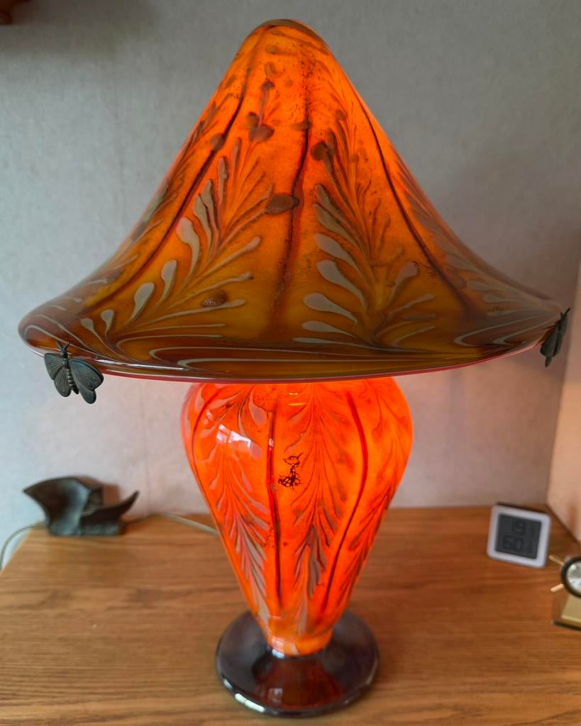 Verrerie d’Art J.P. Mateus glazen mondgeblazen tafellamp, Ophalen