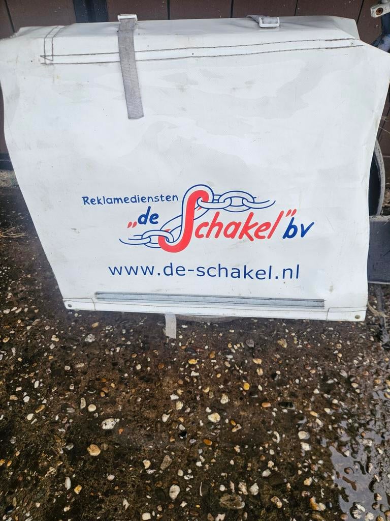 Witte krantentas / fietstas  (De Schakel), Ophalen, Gebruikt