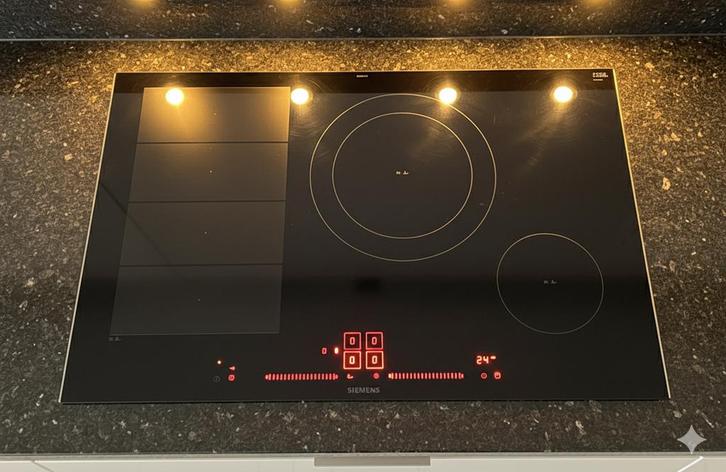 Siemens inductie kookplaat 80 cm, Witgoed en Apparatuur, Kookplaten, Zo goed als nieuw, Inbouw, Inductie, 4 kookzones, Ophalen