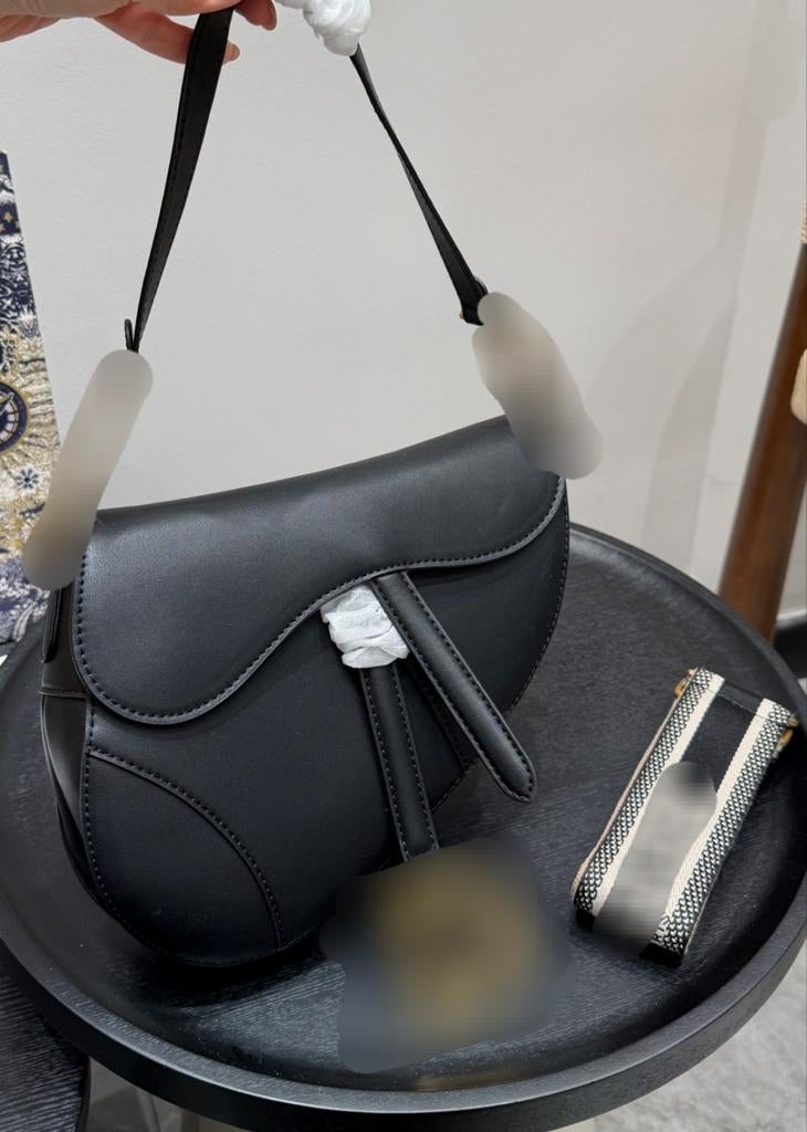Dior saddle bag zwart, Sieraden, Tassen en Uiterlijk, Tassen | Damestassen, Ophalen of Verzenden, Nieuw, Zwart, Schoudertasje