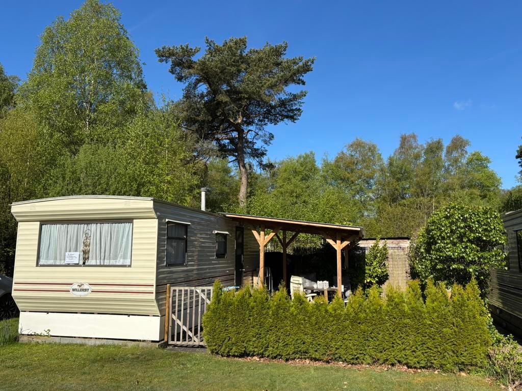 Stacaravan met ruime mooie staplaats bij bos, Caravans en Kamperen, Stacaravans, Tot en met 2