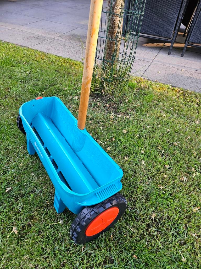 Gardena kalkstrooier, Tuin en Terras, Grasmaaiers, Ophalen of Verzenden